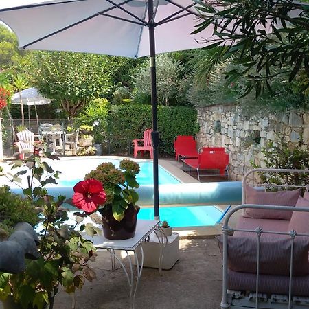 La Sapiniere -Chambres Climatisees Buisson 外观 照片